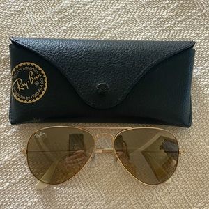 Ray Ban Gold Metal Aviators